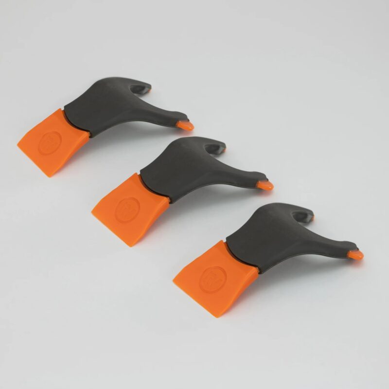 Roamwild 3-Pack Cleaning Scraper Tool: Lifesaver for Sticky Residues & Tight Corners - Image 2